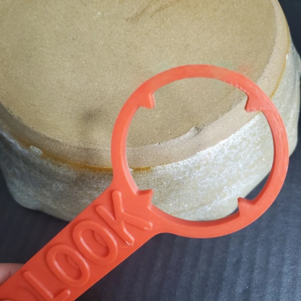 Vintage Mellow Mud Clay Deep Pie Plate 7